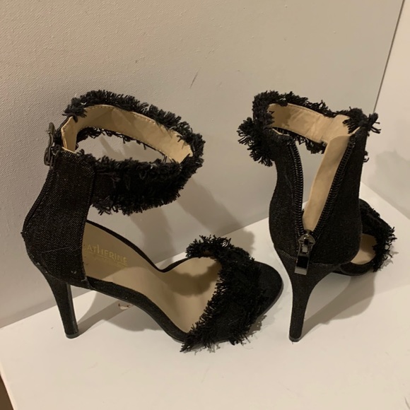 Catherine Malandrino 🖤Black Denim Fray Edge Sherpa Look Fringe Ankle Strap Heel - Picture 4 of 11